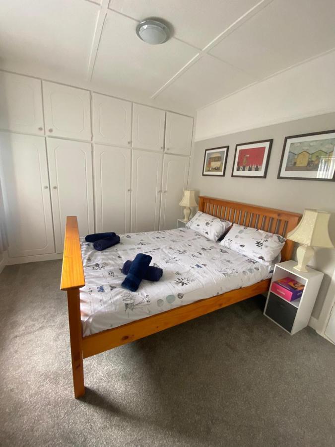 Mairead - Cosy Property In Gaeltacht Quarter Белфаст Экстерьер фото
