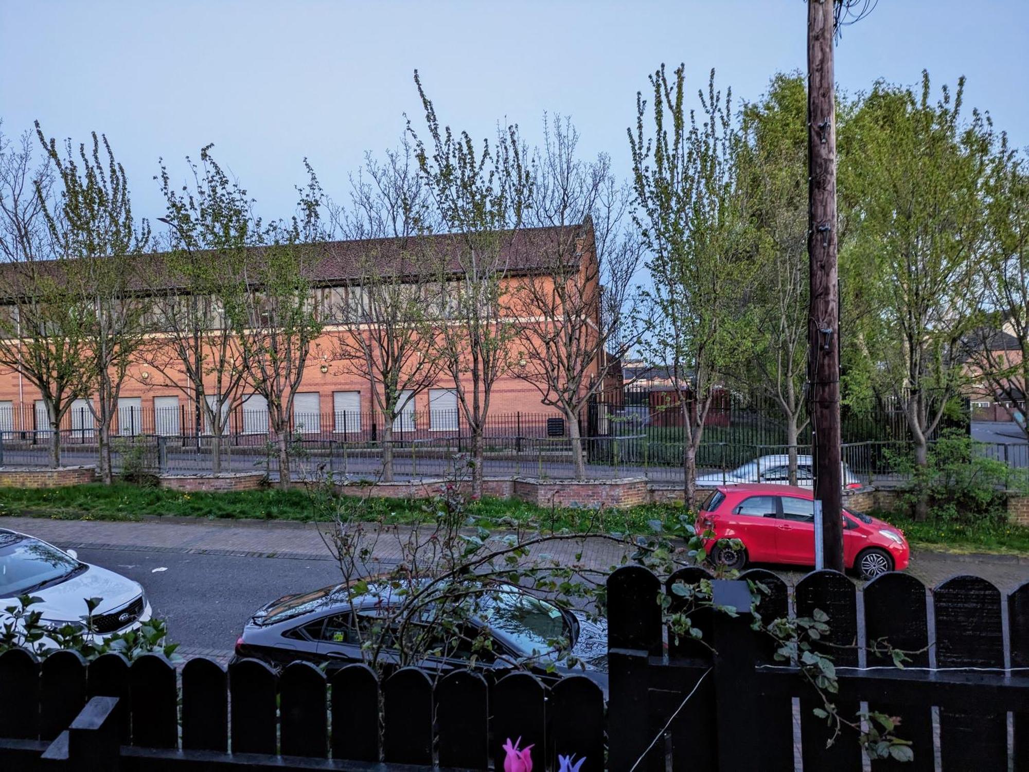 Mairead - Cosy Property In Gaeltacht Quarter Белфаст Экстерьер фото